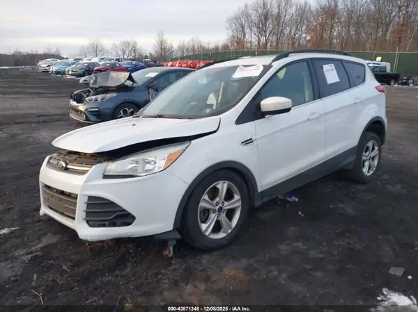 1FMCU9GX8GUB28493 2016 FORD ESCAPE - Image 2