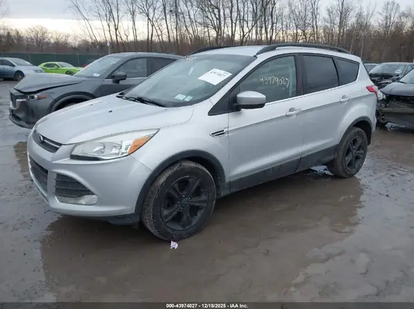 1FMCU9GX8GUC03984 2016 FORD ESCAPE - Image 2