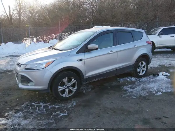 1FMCU9GX8GUC38234 2016 FORD ESCAPE - Image 2