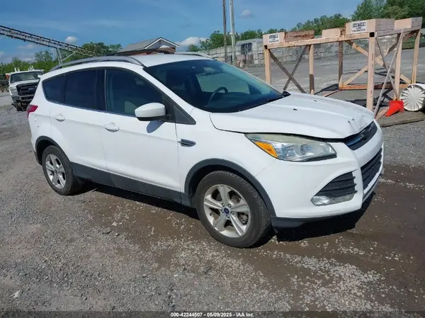1FMCU9GX9GUA76601 2016 FORD ESCAPE - Image 1