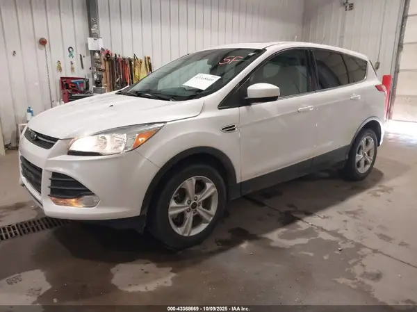 1FMCU9GX9GUA99036 2016 FORD ESCAPE - Image 2