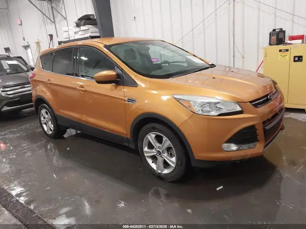 1FMCU9GX9GUB15011 2016 FORD ESCAPE - Image 1