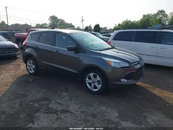 1FMCU9GX9GUB34481 2016 FORD ESCAPE - Image 1