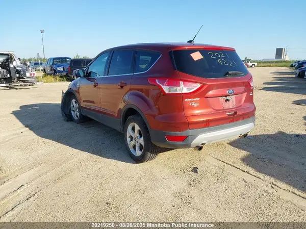 1FMCU9GX9GUB64001 2016 FORD ESCAPE - Image 2