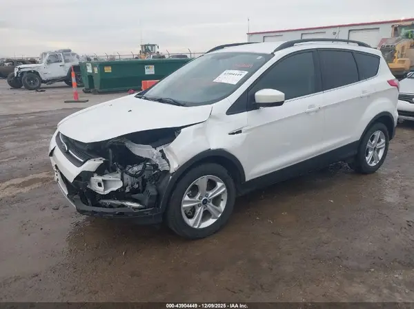 1FMCU9GX9GUB82630 2016 FORD ESCAPE - Image 2