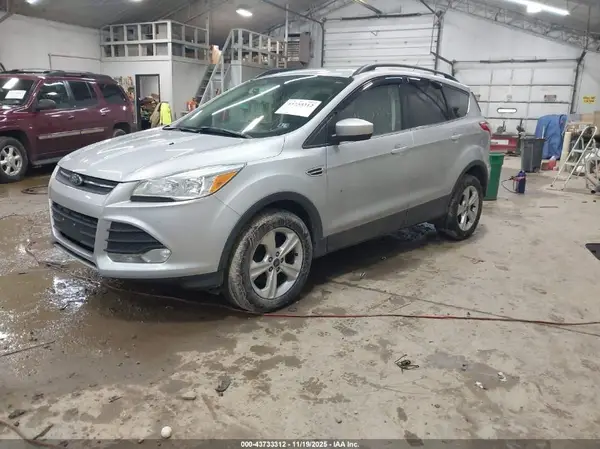 1FMCU9GX9GUC22284 2016 FORD ESCAPE - Image 2