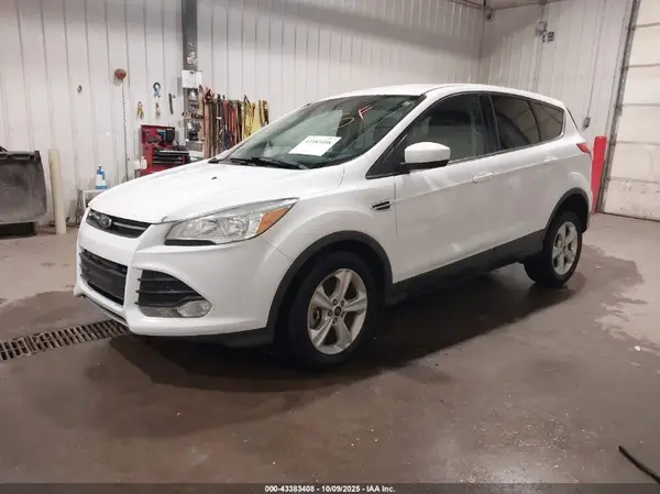 1FMCU9GX9GUC81920 2016 FORD ESCAPE - Image 2