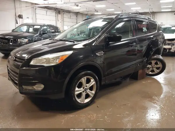 1FMCU9GXXGUA25401 2016 FORD ESCAPE - Image 2