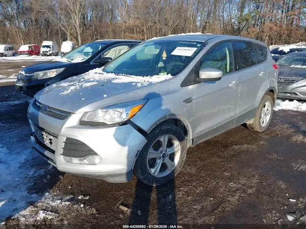 1FMCU9GXXGUA47902 2016 FORD ESCAPE - Image 2