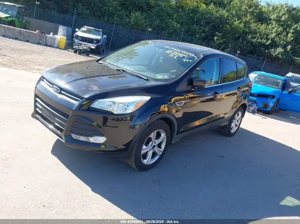 1FMCU9GXXGUA89793 2016 FORD ESCAPE - Image 2