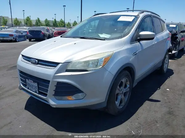 1FMCU9GXXGUB28320 2016 FORD ESCAPE - Image 2