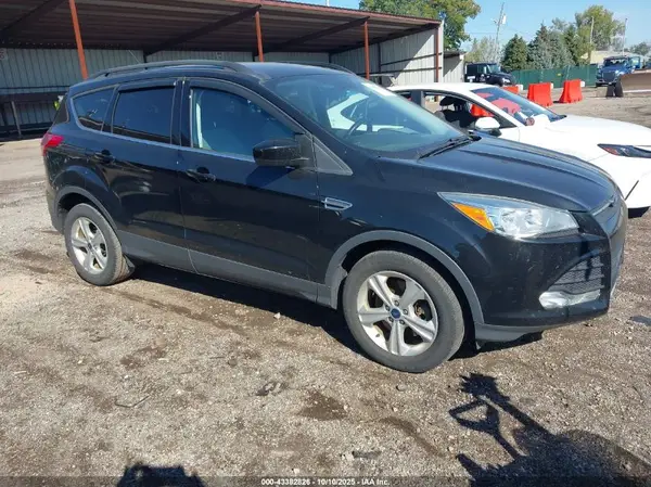 1FMCU9GXXGUB33131 2016 FORD ESCAPE - Image 1