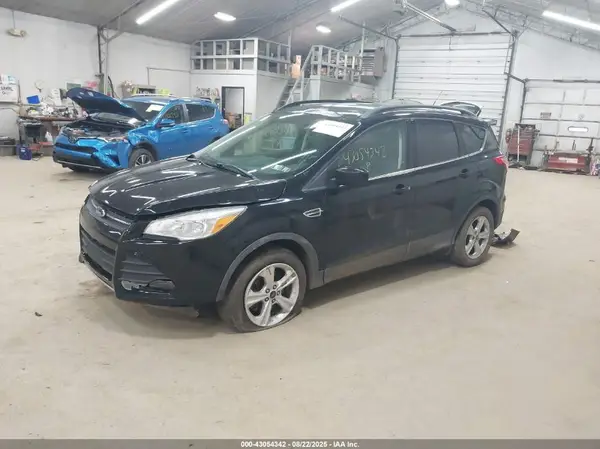 1FMCU9GXXGUC04585 2016 FORD ESCAPE - Image 2