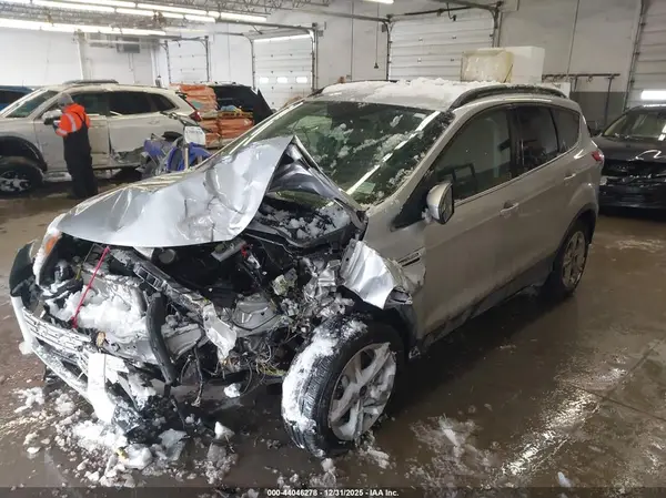 1FMCU9GXXGUC48389 2016 FORD ESCAPE - Image 2