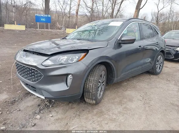 1FMCU9H60LUA59105 2020 FORD ESCAPE - Image 2