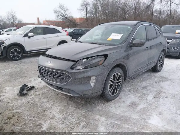 1FMCU9H60LUB27211 2020 FORD ESCAPE - Image 2