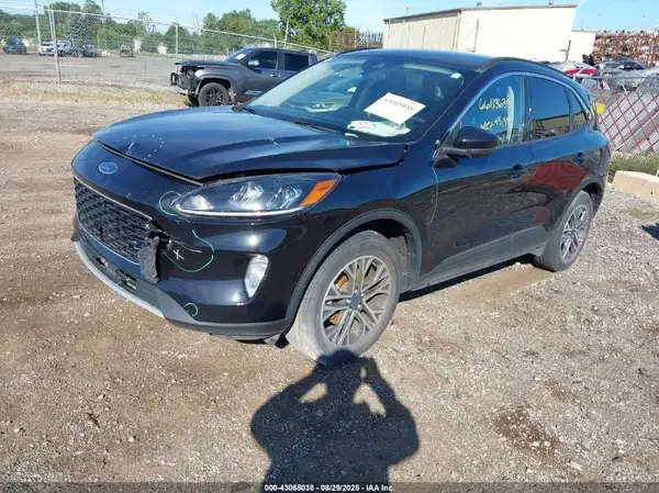 1FMCU9H60LUC04918 2020 FORD ESCAPE - Image 2