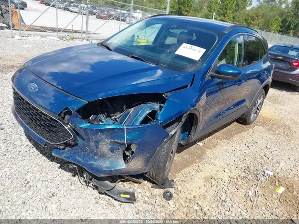 1FMCU9H60LUC10377 2020 FORD ESCAPE - Image 2