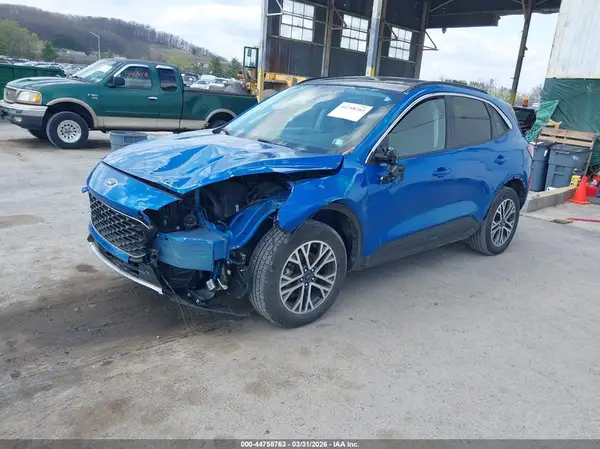 1FMCU9H60MUA10388 2021 FORD ESCAPE - Image 2
