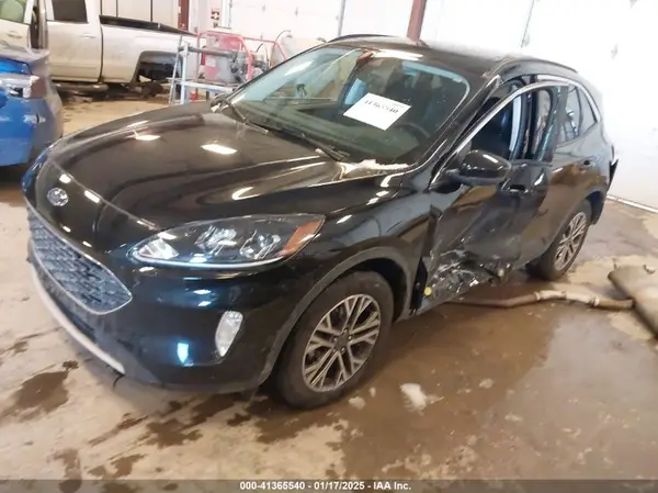 1FMCU9H60MUA61096 2021 FORD ESCAPE - Image 2