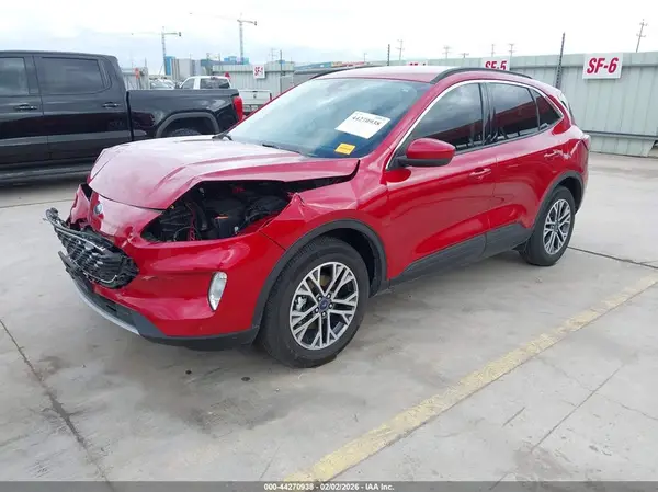 1FMCU9H61LUA33743 2020 FORD ESCAPE - Image 2