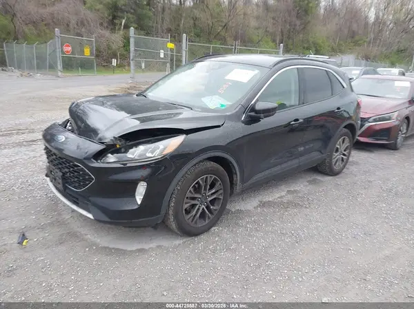 1FMCU9H61LUA58724 2020 FORD ESCAPE - Image 2