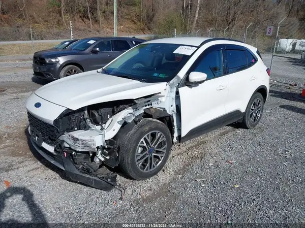1FMCU9H61LUA94994 2020 FORD ESCAPE - Image 2