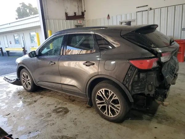 1FMCU9H61LUB18081 2020 FORD ESCAPE - Image 2