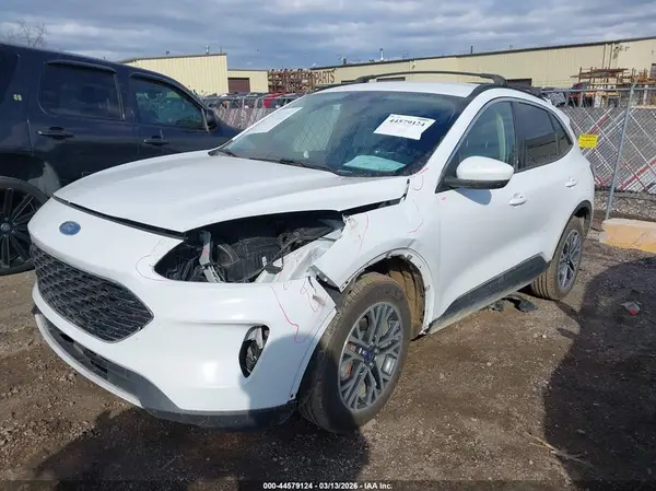 1FMCU9H61LUB44373 2020 FORD ESCAPE - Image 2