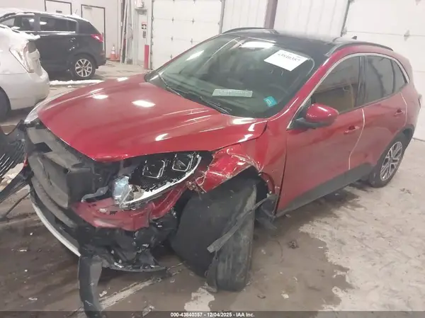 1FMCU9H61MUB08183 2021 FORD ESCAPE - Image 2