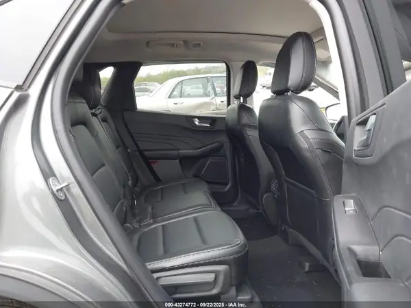 1FMCU9H61NUB41573 2022 FORD ESCAPE - Image 8