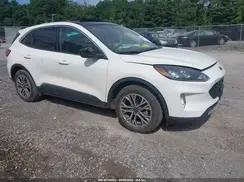 1FMCU9H61NUB90918 2022 FORD ESCAPE