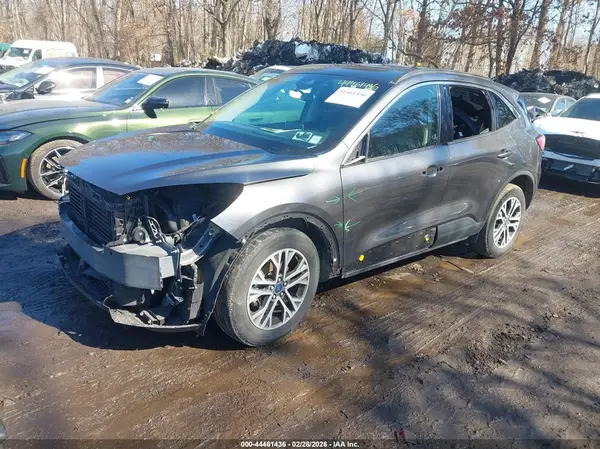 1FMCU9H63LUA44145 2020 FORD ESCAPE - Image 2