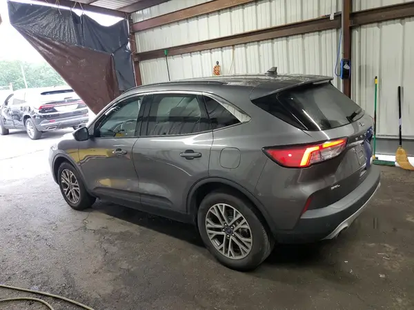 1FMCU9H63MUA63943 2021 FORD ESCAPE - Image 2