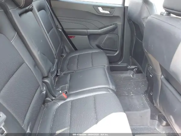 1FMCU9H63MUB00828 2021 FORD ESCAPE - Image 8