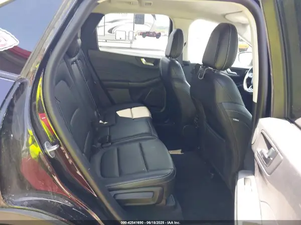 1FMCU9H63MUB10212 2021 FORD ESCAPE - Image 8