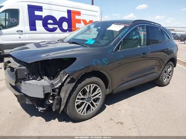 1FMCU9H64LUA82550 2020 FORD ESCAPE - Image 2