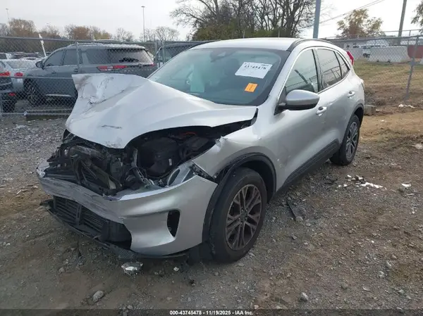 1FMCU9H64LUA93208 2020 FORD ESCAPE - Image 2