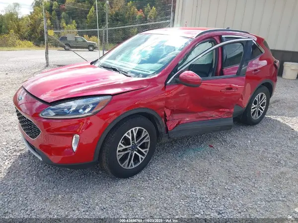1FMCU9H64LUA99137 2020 FORD ESCAPE - Image 2