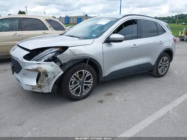 1FMCU9H64LUC14917 2020 FORD ESCAPE - Image 2