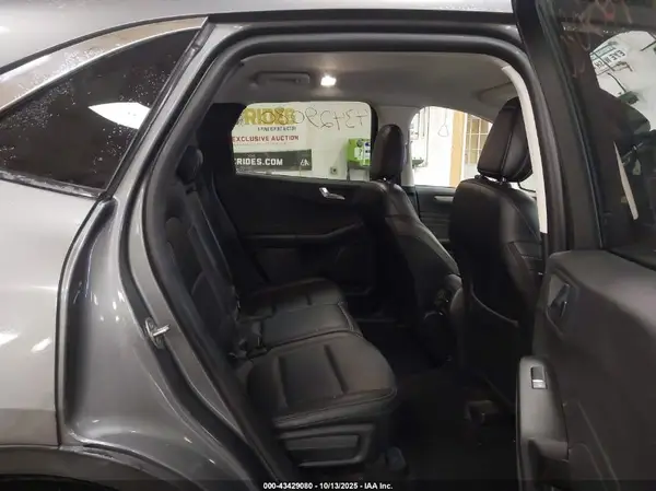 1FMCU9H64MUA72375 2021 FORD ESCAPE - Image 8