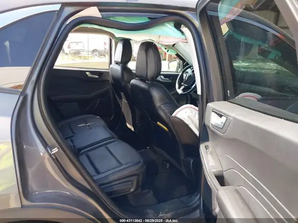 1FMCU9H64NUA27485 2022 FORD ESCAPE - Image 8