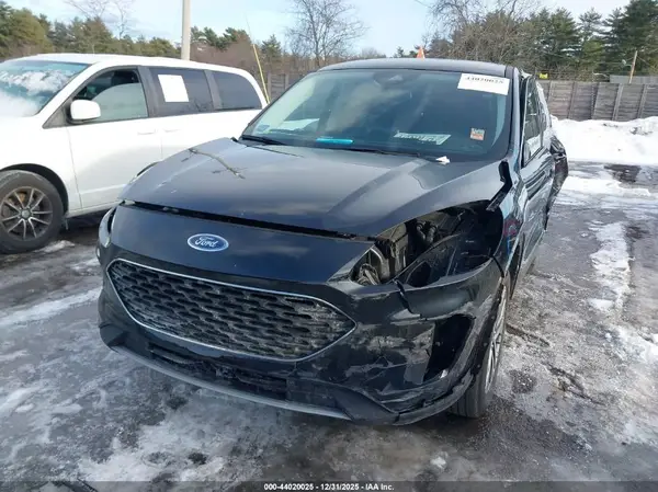 1FMCU9H64NUA32119 2022 FORD ESCAPE - Image 2