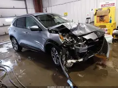 1FMCU9H64NUB23939 2022 FORD ESCAPE