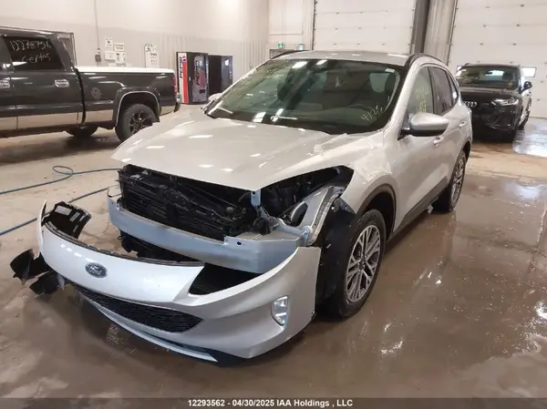 1FMCU9H65LUB33974 2020 FORD ESCAPE - Image 2