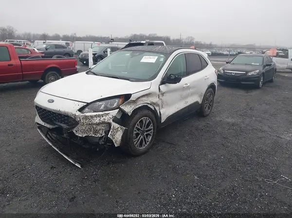 1FMCU9H65NUB06647 2022 FORD ESCAPE - Image 2