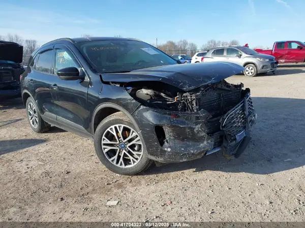 1FMCU9H66LUA90570 2020 FORD ESCAPE - Image 1