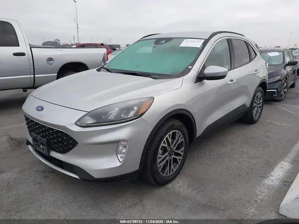 1FMCU9H66LUB16990 2020 FORD ESCAPE - Image 2