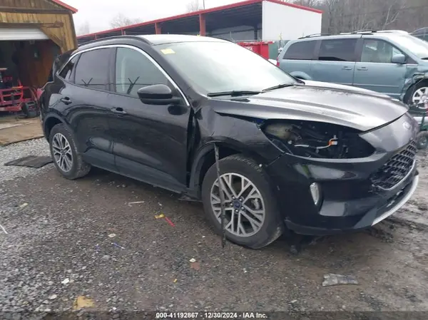 1FMCU9H66LUB18268 2020 FORD ESCAPE - Image 1