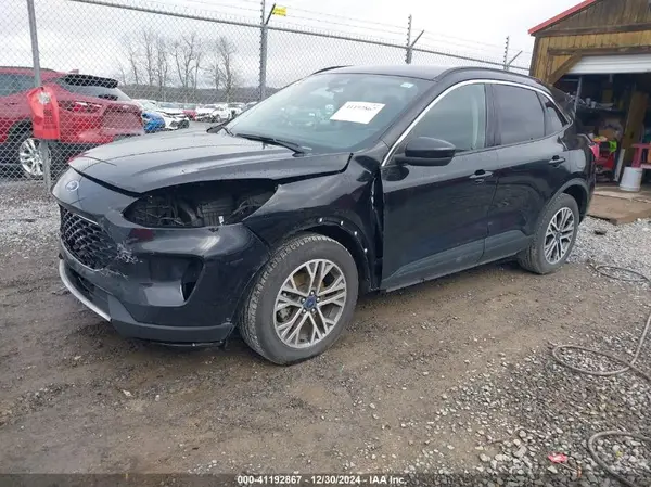 1FMCU9H66LUB18268 2020 FORD ESCAPE - Image 2